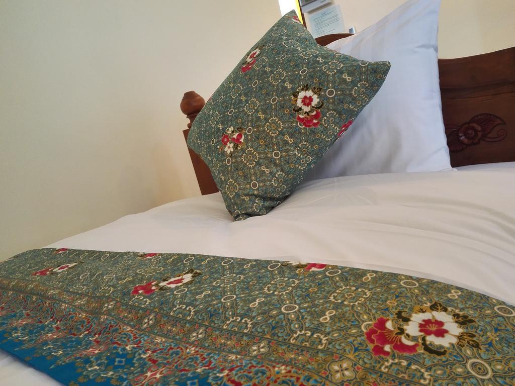 Baan Bussaba Hotel Trang Bagian luar foto