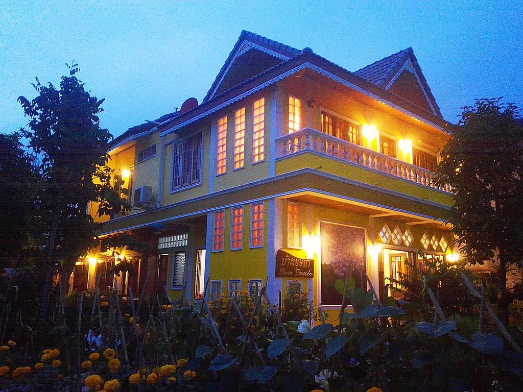 Baan Bussaba Hotel Trang Bagian luar foto